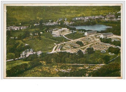 23.CAMP DE LA COURTINE.VUE AERIENNE.AU 1er PLAN QUARTIER DE LA CAVALERIE ET HOPITAL MILITAIRE.DANS LE FOND ETANG DE GRAT - La Courtine