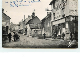 MENUCOURT - La Grande Rue - Café Restaurant Du Centre - Menucourt