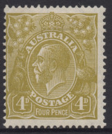 AUSTRALIA 1929  4d  YELLOW - OLIVE  KGV STAMP  PERF.13.1/2 X 12.1/2 SMW SG.102  MLH - Mint Stamps