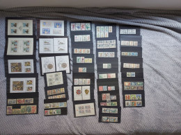 Czechoslovakia Approximately 112 Stamps + 11 Blocks Michel Catalogue Price Approximately 420 Euros - Nuovi
