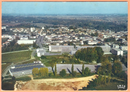 Ppgf/ CPSM Grand Format - CHARENTE MARITIME - PONS - VUE GÉNÉRALE DU COLLEGE - - Pons