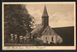 AK Buchenberg / Königsfeld, Nikolauskirche Mit Frauen In Trachten  - Buchen