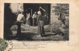 FRANCE - Au Pays De La Chabrette - Le Battage Au Fléau - Carte Postale Ancienne - Limousin