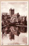 21132 / WELLS Somerset Reflections , The Cathedral 1930s - FRITH Ltd Reigate 23869 - Wells