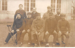 VILLIERS SUR MARNE - Ed. Georgeon Photographe - Militaires Blessés - Carte Photo - état - Villiers Sur Marne