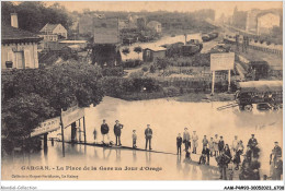 AAMP4-93-0355 - GARGAN - La Place De La Gare Un Jour D'orage - Livry Gargan