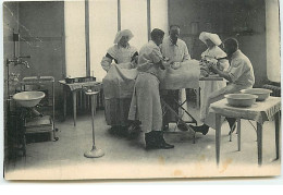 PARIS - Opération - Gesundheit, Krankenhäuser