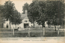 95* MAFFLIERS  Les Communs Du Chateau       RL32,1245 - Maffliers