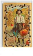 Carte Gaufrée - A Happy Thanks Giving - Homme Tenant Une Dinde Et Une Citrouille - Giorno Del Ringraziamento