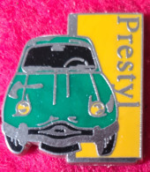 SUPER PIN'S "AUTO PRESTIL VERTE, En ZAMAC Base ARGENT, 2,5X2,6cm - Feria - Corrida