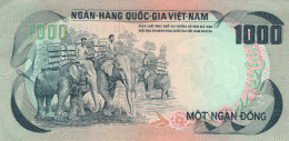 Billet Ngân Hàng Quốc Gia Việt Nam 1972: Éléphants (1000, Một Ngân Đồng) L5 999696 - Vietnam