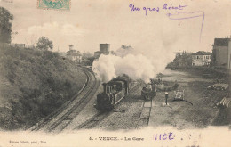 VENCE - La Gare. - Bahnhöfe Mit Zügen