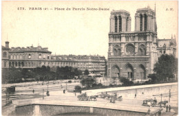 CPA Carte Postale France Paris Place Du Parvis Notre Dame   VM81213 - Markten, Pleinen