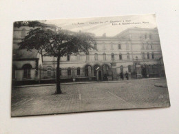 Carte Postale Ancienne (1914) Mons Caserne Du 2è  Chasseurs à Pied - Mons
