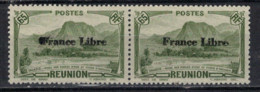 REUNION           N° YVERT    198 X 2 (Tache Sur F De France)    NEUF SANS CHARNIERES     ( NSCH  4 ) - Unused Stamps