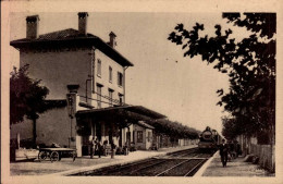 ISTRES       ( BOUCHES DU RHONE ) LA GARE - Stations - Met Treinen