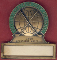 ** BROCHE  MELBOURNE  1968  +  COUNTRY  CLUB  SERAINCOURT ** - Autres & Non Classés