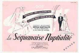 Buvard  20.9 X 13.9 Assurances LA SEQUANAISE Nuptialité Mariage Bébé Berceau Janvier 1954 Rose - Banca & Assicurazione