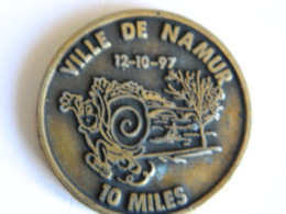 NAMUR +COURSE A PIEDS: MEDAILLE DES 10 MILES DE 1997 - Altri & Non Classificati