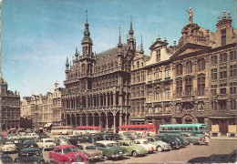 *CPM - BELGIQUE - BRUXELLES - Grand'Place: La Maison Du Roi Et Les Maisons Des Corporations - Nombreux Véhicules - Monuments