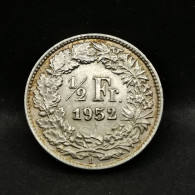 1/2 FRANC SUISSE ARGENT 1952 B BERNE HELVETIA DEBOUT / SWITZERLAND SILVER - 1/2 Franc