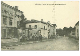 54.VEZELISE.n°2182.ECOLE DE GARCONS ET FAUBOURG DE NANCY - Vezelise