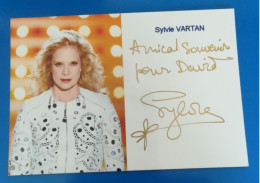 AUTOGRAPHE DE SYLVIE VARTAN SUR PHOTO - Sänger Und Musiker