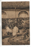 Anglet (64) : Sœur De Saint-Bernard En Prière Dans Le Jardin Pendant Les Heures En 1945 (animé) PF. - Anglet