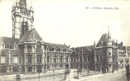 *CPA - 59 - DOUAI - Hôtel De Ville - Douai