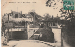 Suresnes (92 - Hauts De Seine) Rue Du Mont Valérien - La Gare - Suresnes