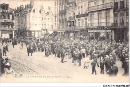CAR-AATP6-59-0569 - LILLE - La Grande Place Un Jour De Bourse - Lille
