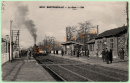 6018. SARTROUVILLE - LA GARE (78) (ARRIVÉE D'UN TRAIN) - Tampon "COLLECTION DE VIAL SAINT-DIÉ" - Sartrouville