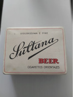 SCATOLA DI LATTA METALLO VUOTA SIGARETTE SULTANA BEER CIGARETTES ORIENTALES - Tabaksdozen (leeg)