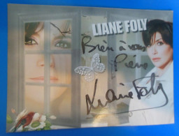 AUTOGRAPHE DE LIANE FOLY SUR PHOTO - Singers & Musicians