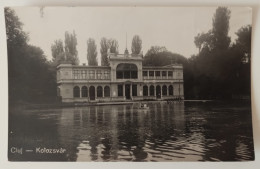 ROMANIA 1930 CLUJ - THE LAKE FROM THE PARK, BUILDING, ARCHITECTURE, PEOPLE ON BOATS - Rumania