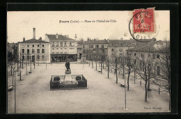 CPA Feurs, Place De L`Hotel-de-Ville  - Feurs