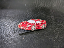 B Pin's Pins Ferrari F40 Rare Signé Lapel Enamel Pin Bage Car Voiture Sport Tres Bon Etat - Original Ferrari Signé Au Do - Ferrari