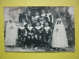 02.  CHAUNY CARTE PHOTO GROUPE DE COMMUNIANT PHOTOGRAPHRE CH. MANNIER RUE NOTRE DAME CHAUNY - Chauny