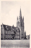 NIEUWPOORT - NIEUPORT - Hotel De Ville Et Tours De L'eglise Notre Dame - Nieuwpoort