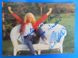 AUTOGRAPHE DE MICHELE TORR SUR CARTE - Singers & Musicians