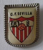 Pin' S  ESPAGNE, Sport  Foot-ball  C.F. SEVILLA  Verso  Vierge - Fussball