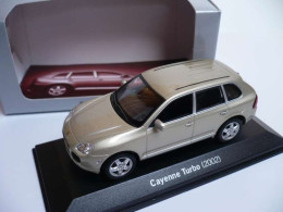 Minichamps Porsche Cayenne Turbo 2002  Echelle 1/43 En Boite Vitrine Et Surboite Carton - Minichamps