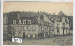 AUBUSSON- UNE VIEILLE MAISON PLACE D ESPAGNE - Aubusson