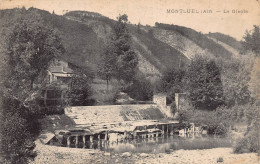 01 - MONTLUEL - Le Glacis - Montluel