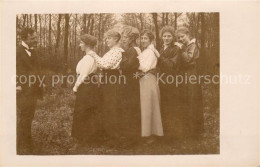 73709827 Katzenbusch Recklinghausen Frauenfoto Beim Park-Restaurant   - Recklinghausen