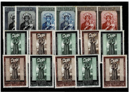 VATICANO ,7 Serie Complete MNH Con Qualche Macchiolina Di Ruggine ,qualita Discreta - Unused Stamps