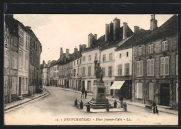 CPA Neufchateau, Place Jeanne-d`Arc  - Neufchateau