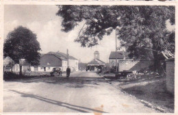 CHINY - Entrée De La Ville - Chiny