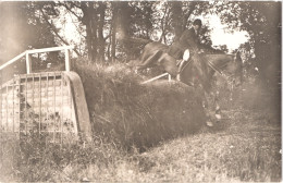 TH HIPPISME - CARTE PHOTO - Jumping Saut D'obstacles Course Hippique Cavalier Cheval - Animée Belle - Hípica