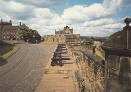Postcard Edinburgh Castle The Argyle Battery & Governor's House [ Cannon Int ] My Ref B26513 - Midlothian/ Edinburgh